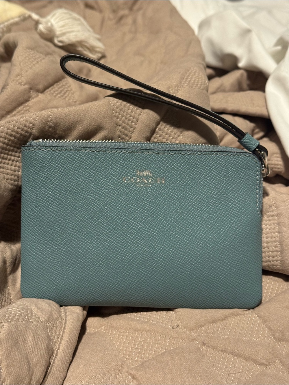 Coach Corner Zip Wristlet Blue Crossgrain Leather Silver Hardware